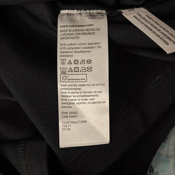 Calvin Klein athletic Long sleeve shirt. L size. - Picture 4 of 4